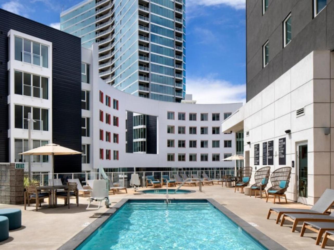 Stunning Apartment By Petco Park! Сан-Диего Экстерьер фото